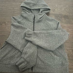 Lululemon cropped scuba hoodie - size M/L